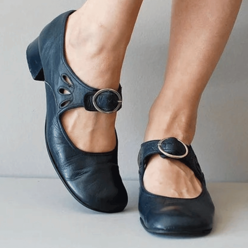 Hannah - Timeless and Unique Leather Sandals for Woman