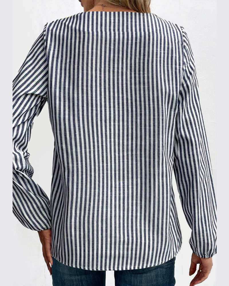 Audrey - Elegant and Comfy Blue Lined Top for Women
