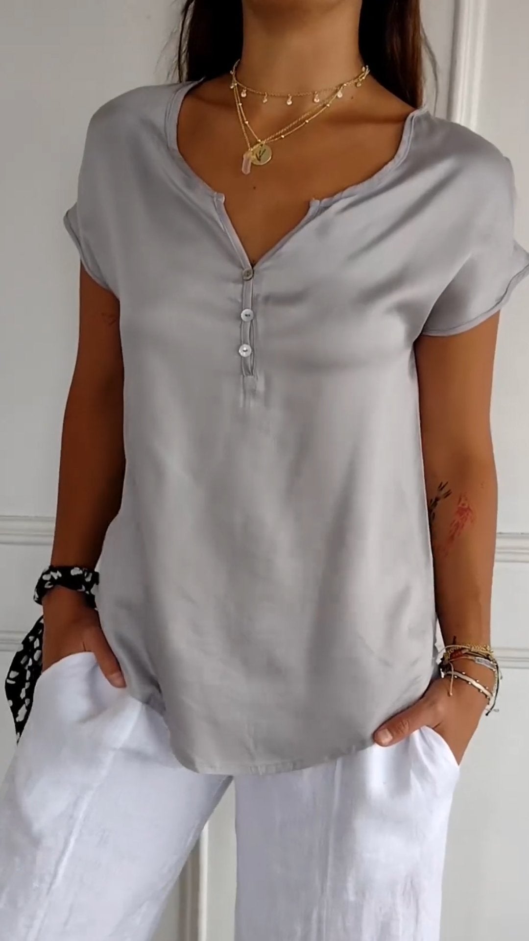 Ruby - Elegant and Comfy T shirt with V neckline for Women